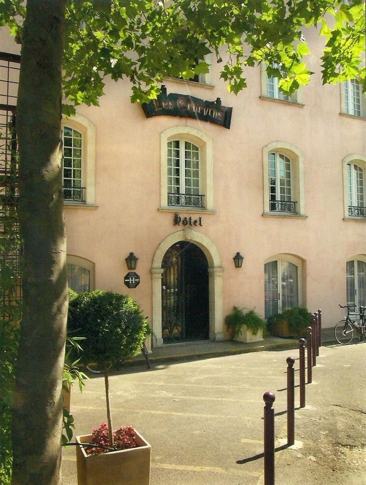 Les Echevins Hotel Tarascon Exterior photo